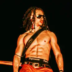 聆聽 Iz Lamarr、觀看音樂影片、閱讀小傳、查看巡演日期等！