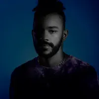 Escucha a undefined, mira videos musicales, lee su biografía, consulta las fechas de las gira y más.
