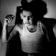 Escucha a Adieu Narcisse, mira videos musicales, lee su biografía, consulta las fechas de las gira y más.