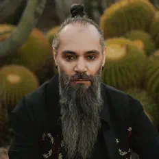 Bruno Cruzを聴いたり、ミュージックビデオを鑑賞したり、経歴やツアー日程などを確認したりしましょう！