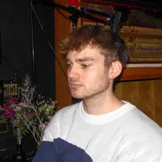 Posłuchaj wykonawcy Jannis Schulte, obejrzyj teledyski, przeczytaj biografię, zobacz daty tras koncertowych i nie tylko!