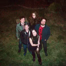 Ακούστε περιεχόμενο από Snowcuffs, παρακολουθήστε μουσικά βίντεο, διαβάστε το βιογραφικό, δείτε ημερομηνίες περιοδείας, και πολλά ακόμη!