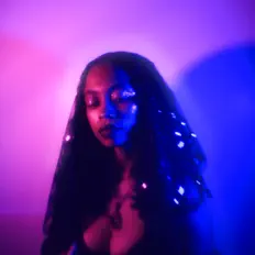 Escucha a Porsia Camille, mira vídeos musicales, lee la biografía, consulta fechas de giras y mucho más.