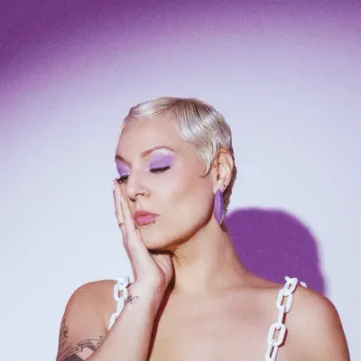 Listen to Alanna Royale, watch music videos, read bio, see tour dates & more!