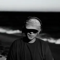 Listen to Franbroon, watch music videos, read bio, see tour dates & more!