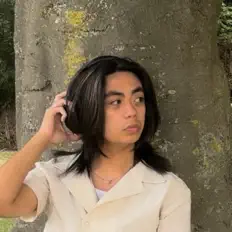 Ouve Ryan RJ, vê vídeos de música, lê a biografia, vê as datas da digressão e muito mais!