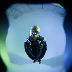 Kingland을(를) 듣고, 뮤직 비디오를 보고, 약력을 읽고, 투어 일정 등을 확인하세요!