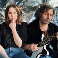 收听 Misty Coast、观看音乐视频、阅读小传、查看巡演日期等 ！