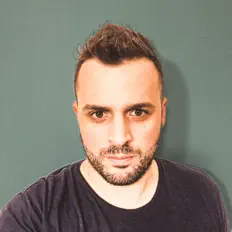 收听 Hydrogen、观看音乐视频、阅读小传、查看巡演日期等 ！