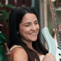 Escucha a יובל רייסמן, mira videos musicales, lee su biografía, consulta las fechas de las gira y más.