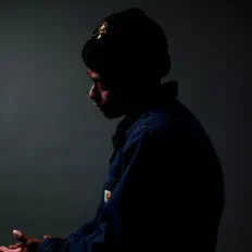 Dengarkan Stazzy, tonton video musik, baca bio, lihat tanggal tur & lainnya!