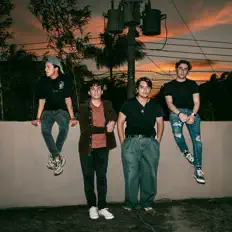 收听 JETLAG、观看音乐视频、阅读小传、查看巡演日期等 ！
