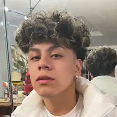 Listen to LuhSxsa, watch music videos, read bio, see tour dates & more!