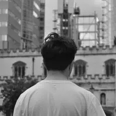 Ouve Hauubs, vê vídeos de música, lê a biografia, vê as datas da digressão e muito mais!