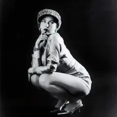 Écoutez Grace Aimi, regardez des vidéoclips, lisez la biographie, consultez les dates de tournée et plus encore !