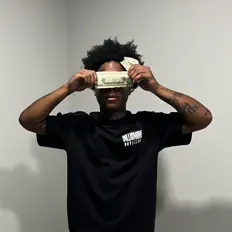 TrustMini सुनें, म्यूज़िक वीडियो देखें, बायो पढ़ें, दौरे की तारीखें और बहुत कुछ देखें!