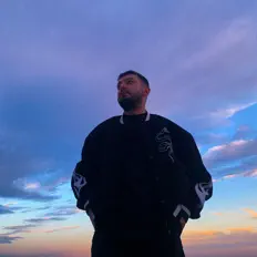 notnoize सुनें, म्यूज़िक वीडियो देखें, बायो पढ़ें, दौरे की तारीखें और बहुत कुछ देखें!