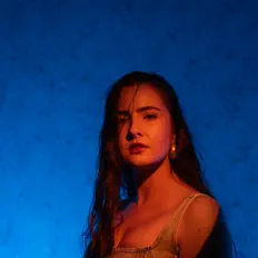 Dengarkan Helena Fin, tonton video musik, baca bio, lihat tanggal tur & lainnya!