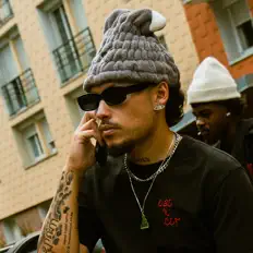 Escucha a OBÉ, mira vídeos musicales, lee la biografía, consulta fechas de giras y mucho más.