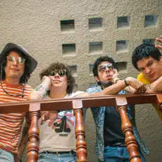 Gente Maravillosa सुनें, म्यूज़िक वीडियो देखें, बायो पढ़ें, दौरे की तारीखें और बहुत कुछ देखें!