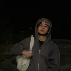 Dengarkan Guti Balaclava, tonton video musik, baca bio, lihat tanggal tur & lainnya!