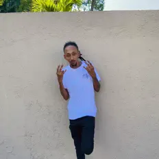 Escucha a Street Gena, mira vídeos musicales, lee la biografía, consulta fechas de giras y mucho más.