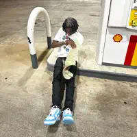 undefinedを聴いたり、ミュージックビデオを鑑賞したり、経歴やツアー日程などを確認したりしましょう！