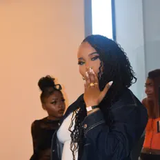 收听 Mitcho、观看音乐视频、阅读小传、查看巡演日期等 ！