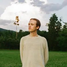 Cossmoを聴いたり、ミュージックビデオを鑑賞したり、経歴やツアー日程などを確認したりしましょう！