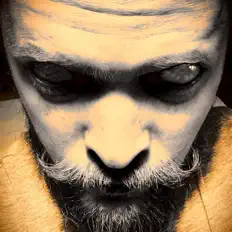 Voodevilleを聴いたり、ミュージックビデオを鑑賞したり、経歴やツアー日程などを確認したりしましょう！