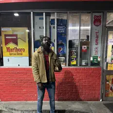 Askari wa Watu सुनें, म्यूज़िक वीडियो देखें, बायो पढ़ें, दौरे की तारीखें और बहुत कुछ देखें!