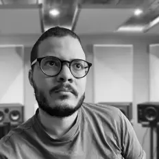 Escucha a Jimmy Barranco, mira vídeos musicales, lee la biografía, consulta fechas de giras y mucho más.