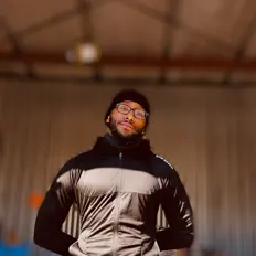 Poslechněte si interpreta DJ Skooda, sledujte hudební videa, přečtěte si životopis, podívejte se na data turné a další informace.