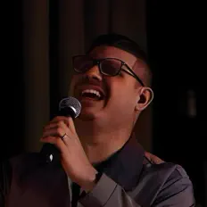 Jan Michael सुनें, म्यूज़िक वीडियो देखें, बायो पढ़ें, दौरे की तारीखें और बहुत कुछ देखें!