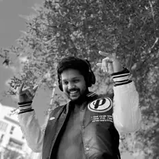 Dengarkan Akhil Ramachandran, tonton video musik, baca bio, lihat tanggal tur & lainnya!