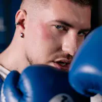 Ascolta undefined, guarda video musicali, leggi la biografia, vedi le date del tour & altro!