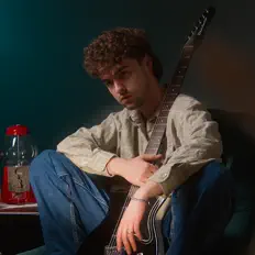 Listen to Evan Jackson, watch music videos, read bio, see tour dates & more!