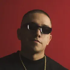 Listen to El Paria, watch music videos, read bio, see tour dates & more!