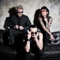 Listen to JE T'AIME, watch music videos, read bio, see tour dates & more!
