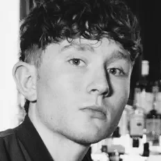 Dengarkan Peronto, tonton video musik, baca bio, lihat tanggal tur & lainnya!