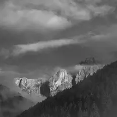 Ascolta KUNKEN, guarda video musicali, leggi la biografia, vedi le date del tour & altro!