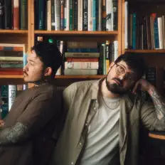 Escucha a the afterhour., mira vídeos musicales, lee la biografía, consulta fechas de giras y mucho más.