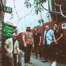 Ascolta HARBOUR, guarda video musicali, leggi la biografia, vedi le date del tour & altro!