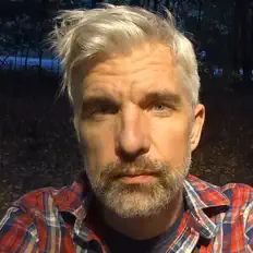 Poslechněte si interpreta Neal Carlson, sledujte hudební videa, přečtěte si životopis, podívejte se na data turné a další informace.