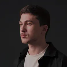 RAMIIを聴いたり、ミュージックビデオを鑑賞したり、経歴やツアー日程などを確認したりしましょう！