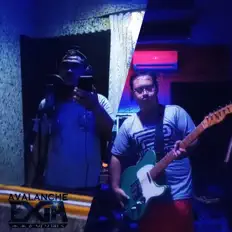 Dengarkan Avalanche Exia, tonton video musik, baca bio, lihat tanggal tur & lainnya!