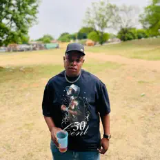 Mkhusto KPM을(를) 듣고, 뮤직 비디오를 보고, 약력을 읽고, 투어 일정 등을 확인하세요!