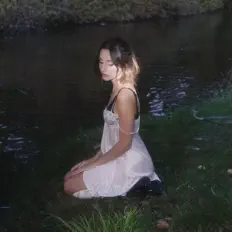 Poslechněte si interpreta Olya Holiday, sledujte hudební videa, přečtěte si životopis, podívejte se na data turné a další informace.