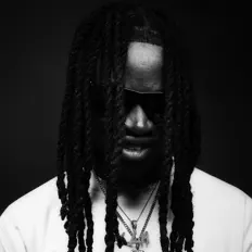 ALPHAMASSを聴いたり、ミュージックビデオを鑑賞したり、経歴やツアー日程などを確認したりしましょう！