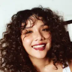 Ascolta Flower.far, guarda video musicali, leggi la biografia, vedi le date del tour & altro!